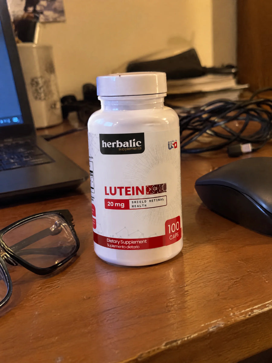 Luteina 20 mg sobre una superficie de la casa