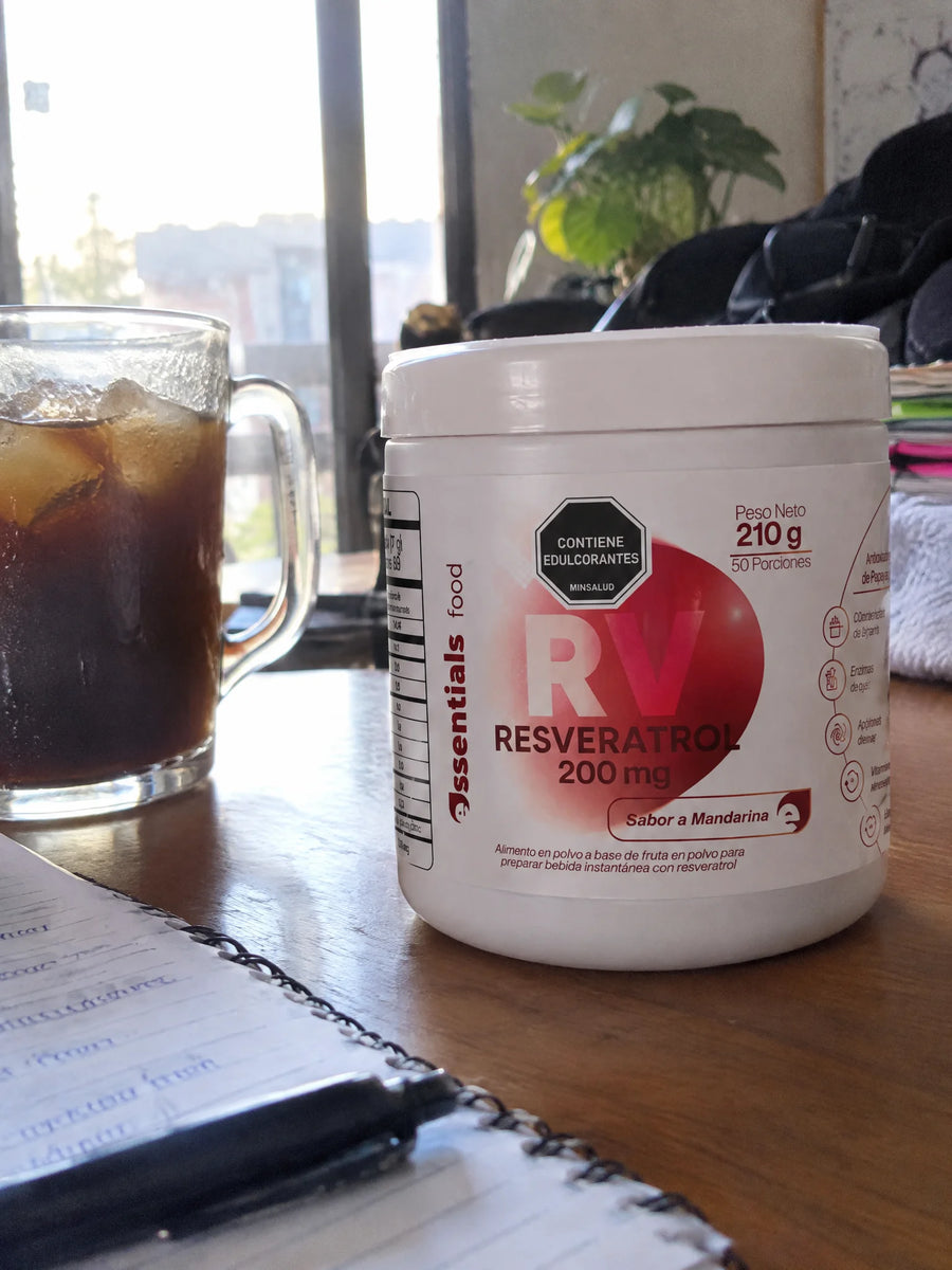 Resveratrol 210 gr sobre una superficie de la casa